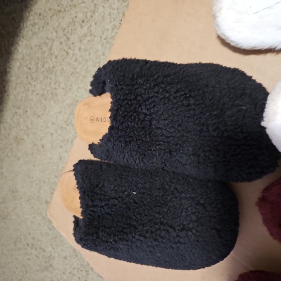 🚫RESERVED 🚫     Slipper Bundle - Picture 2 of 4